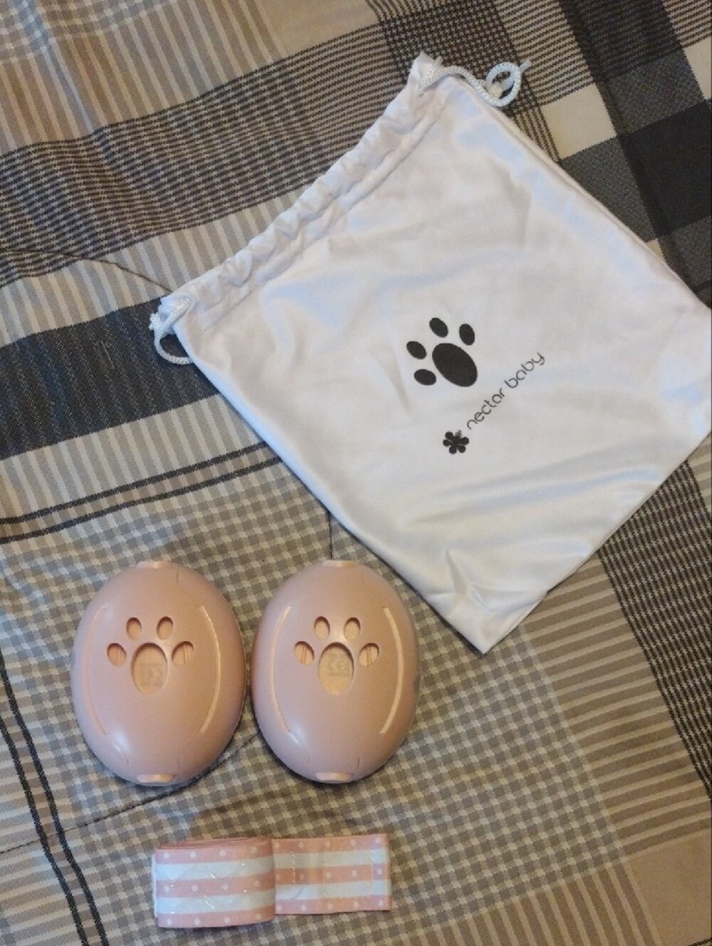 nectar baby Baby Earmuffs in Pink and Gray - Picture 9 of 15